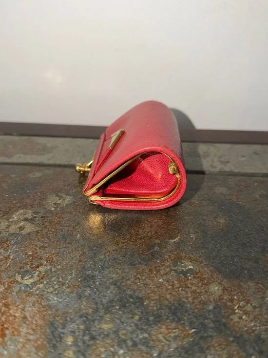 Vintage Yves Saint Laurent Red Leather and Brass Kiss-Coin Lock Wallet - Picture 4 of 6